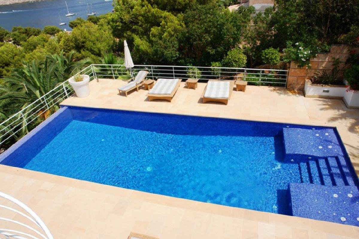VERKAUT! Villa Port Andratx calle Violi  Villa Puro Sunset Port Andratx Mallorca Alessi Bath Design – Foto 1