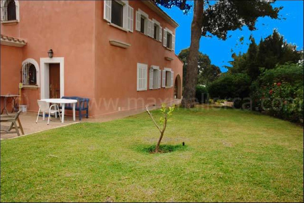 Familien-Villa mit schönem großen Garten – Foto 1