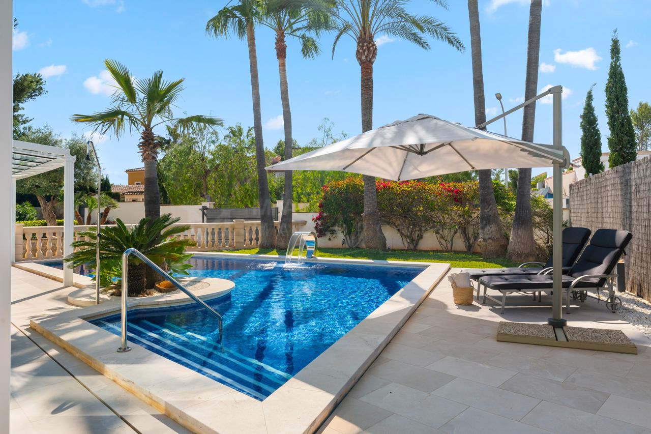 Hochwertig modernisierte Longevity-Villa in sehr ruhiger A-A-A Lage von Santa Ponsa – Jetzt bezugsfertig 4 Schlafzimmer - 3 Bäder. Stilvoll, geschmackvoll & sehr hochwertig modernisert! – Photo 4