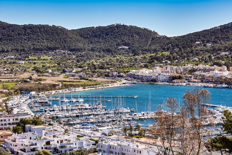 Modern und aufwendig sanierte Villa im Zentrum von Puerto Andratx über dem Yachthafen. – Foto 5