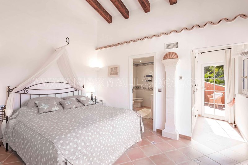Finca Villa in ruhiger Stadtrandlage in Puerto Andratx mit Ausbaureserve für 101 m2 Wohnfläche – Foto 7