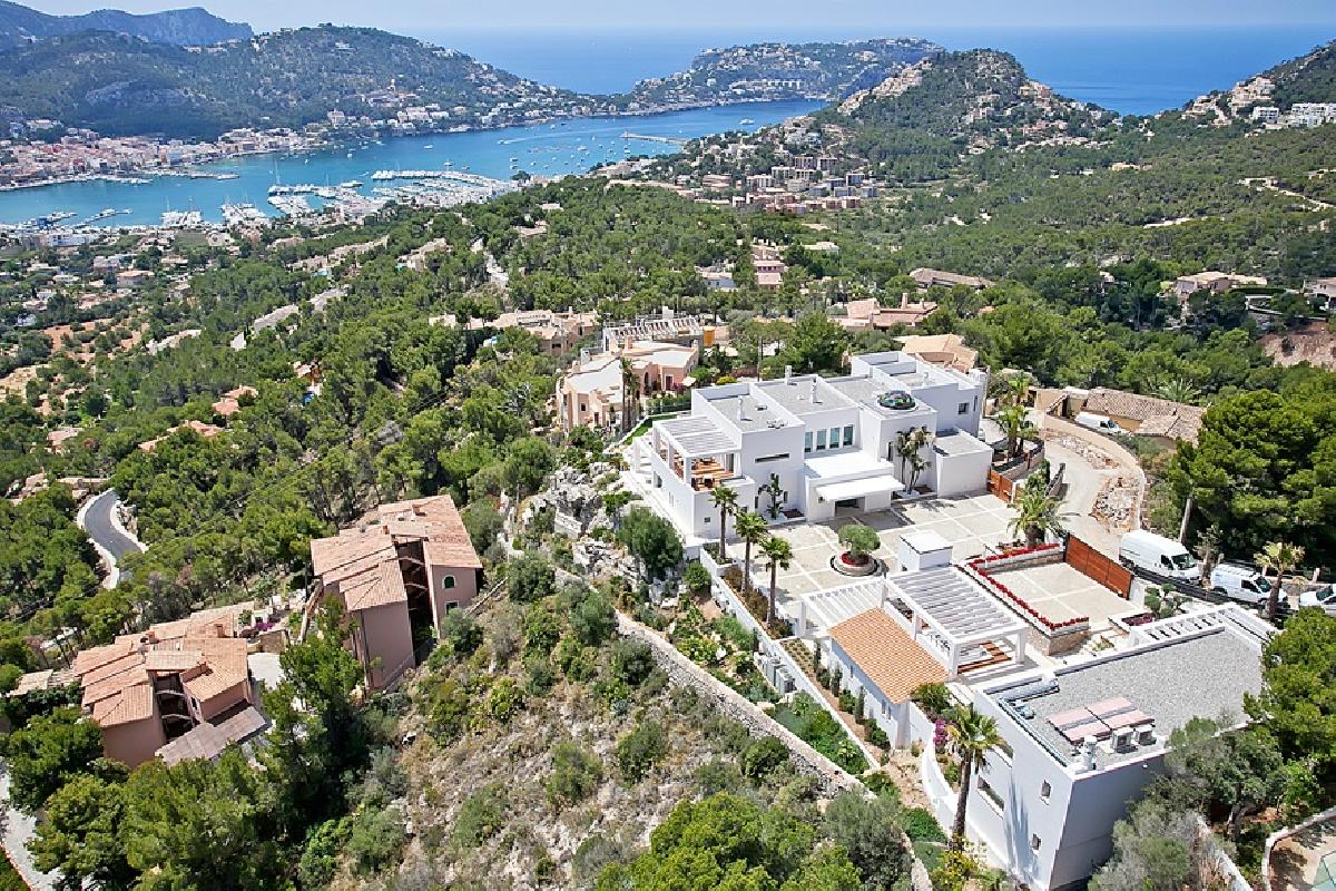 Villa Son Gaudi Luxury Private Residence in First Mallorca Location Montport Dali Puerto Andratx – Photo 1