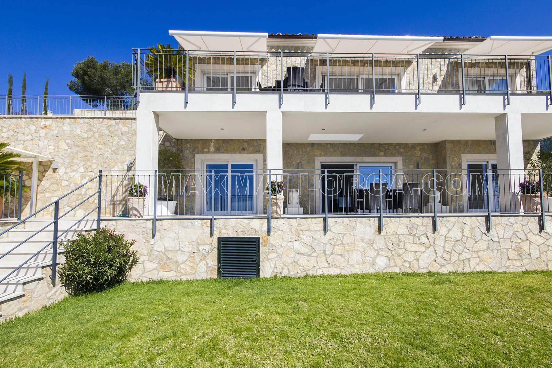 VERKAUFT!!! Finca-Villa mit Königsblick über Mallorca modern & klassisch Nähe Puerto Portals & Palma – Foto 12