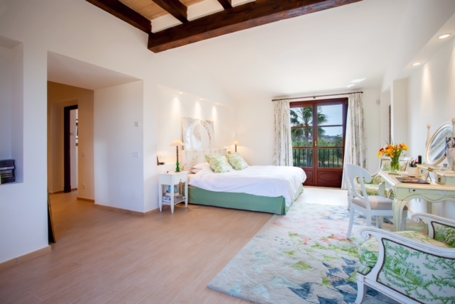 Liebevolle Finca Villa im Zentrum von Port Andratx mit 13.495 m2 Land und wunderbaren 633 m2 Lebens- – Foto 7